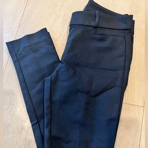 Loft Ann Taylor - Skinny Work pants - Size 2 - Black
